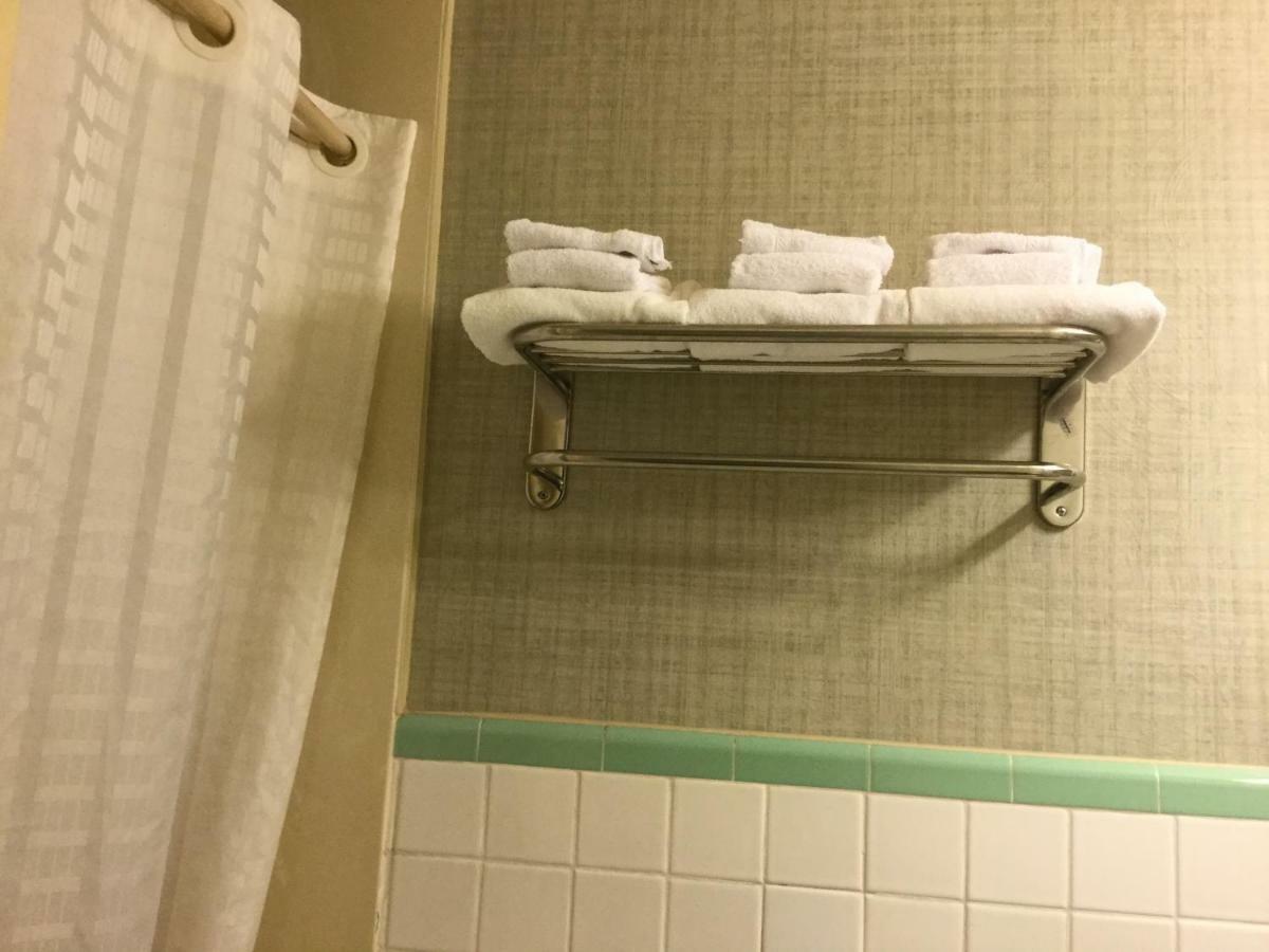 Falls Inn Newton Falls Buitenkant foto